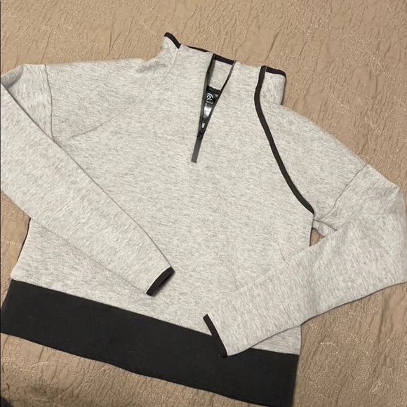 Champion Tops - Champion Quarter Zip Sweater
